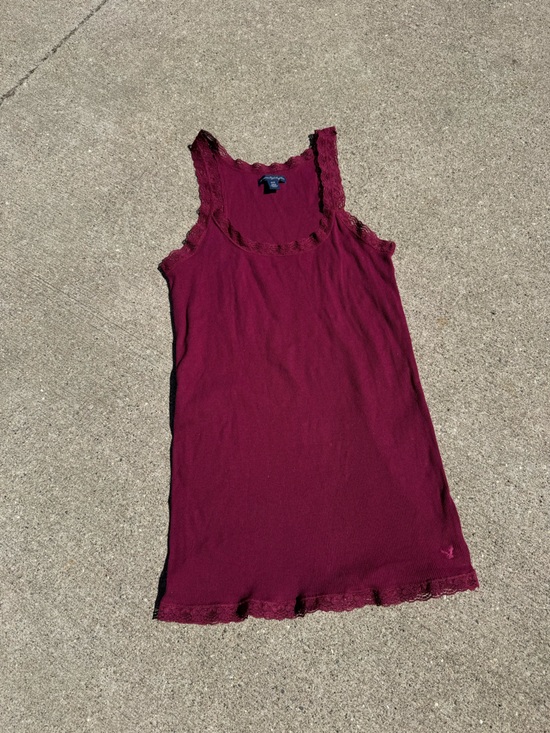 American Eagle Outfitters Tops - American Eagle Outfitters Ribbed Lace-Trim Tank - Wine